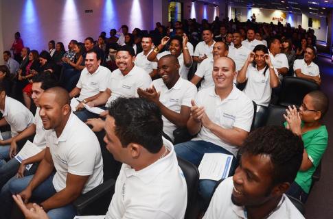 15669_714544345332069_9130098378956255473_n